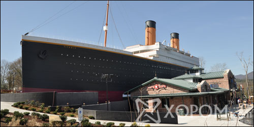 Домогт Титаник хөлөг онгоцны аварга том хуулбар Америкт байдаг [42 фото]