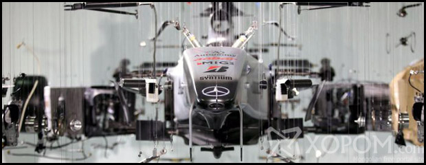 View Suspended II буюу Formula 1-ийн MGP W01 машиныг задлан харуулсан нь