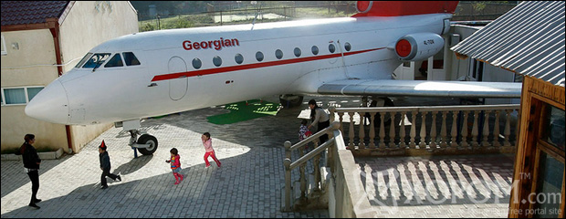 Нисэх онгоцон дотор байрладаг хүүхдийн цэцэрлэг