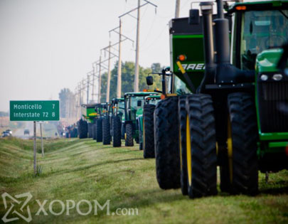 Фермер болон түүний 20 сая долларын үнэтэй тракторнууд